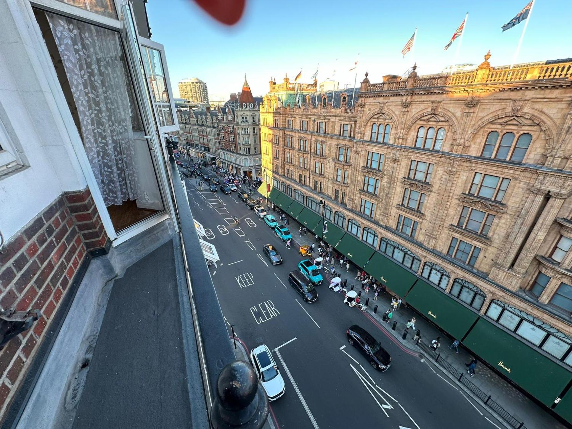 Knightsbridge Luxurious Residence - Facing Harrods Londra Esterno foto