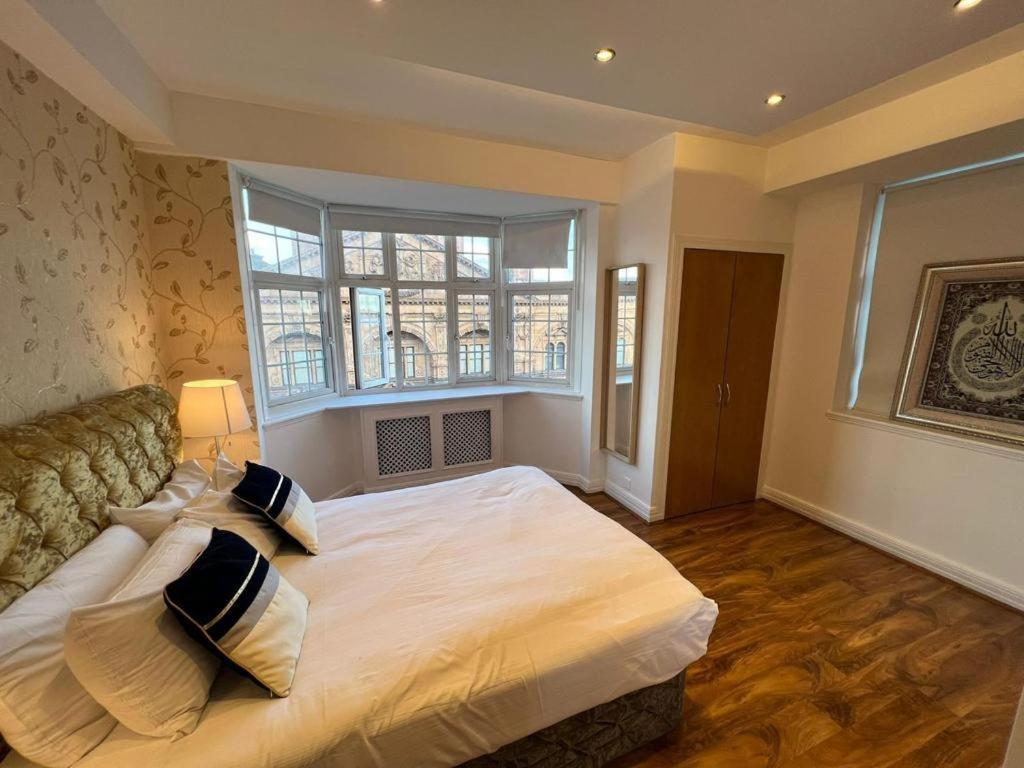 Knightsbridge Luxurious Residence - Facing Harrods Londra Esterno foto